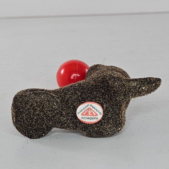 Vintage Wagner Kunstlerschutz Flocked Sea Lion Red Ball Germany Figurine FLAW - Picture 6 of 8